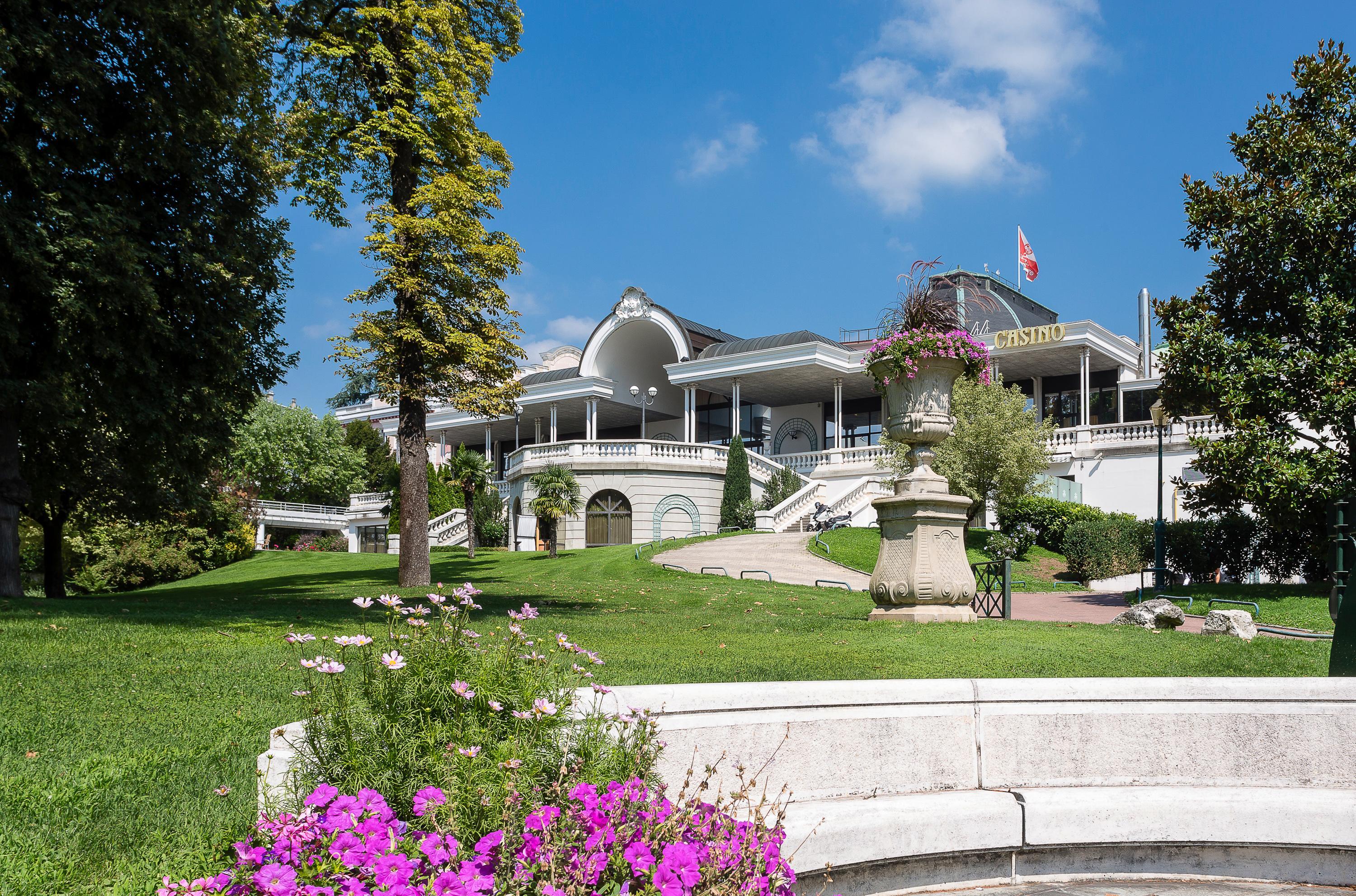 Golden Tulip Aix Les Bains - Hotel & Spa Aix-les-Bains Exterior foto